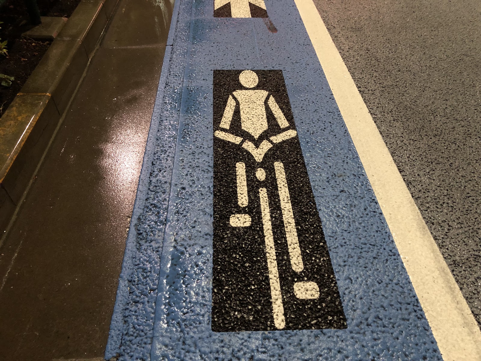 運転中に あれ と感じた不思議 その答えは道路の 舗装 にあった Workers Trend