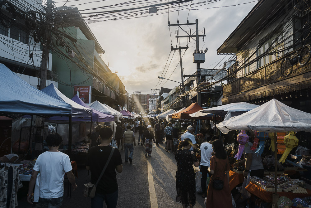 markets in chiang mai