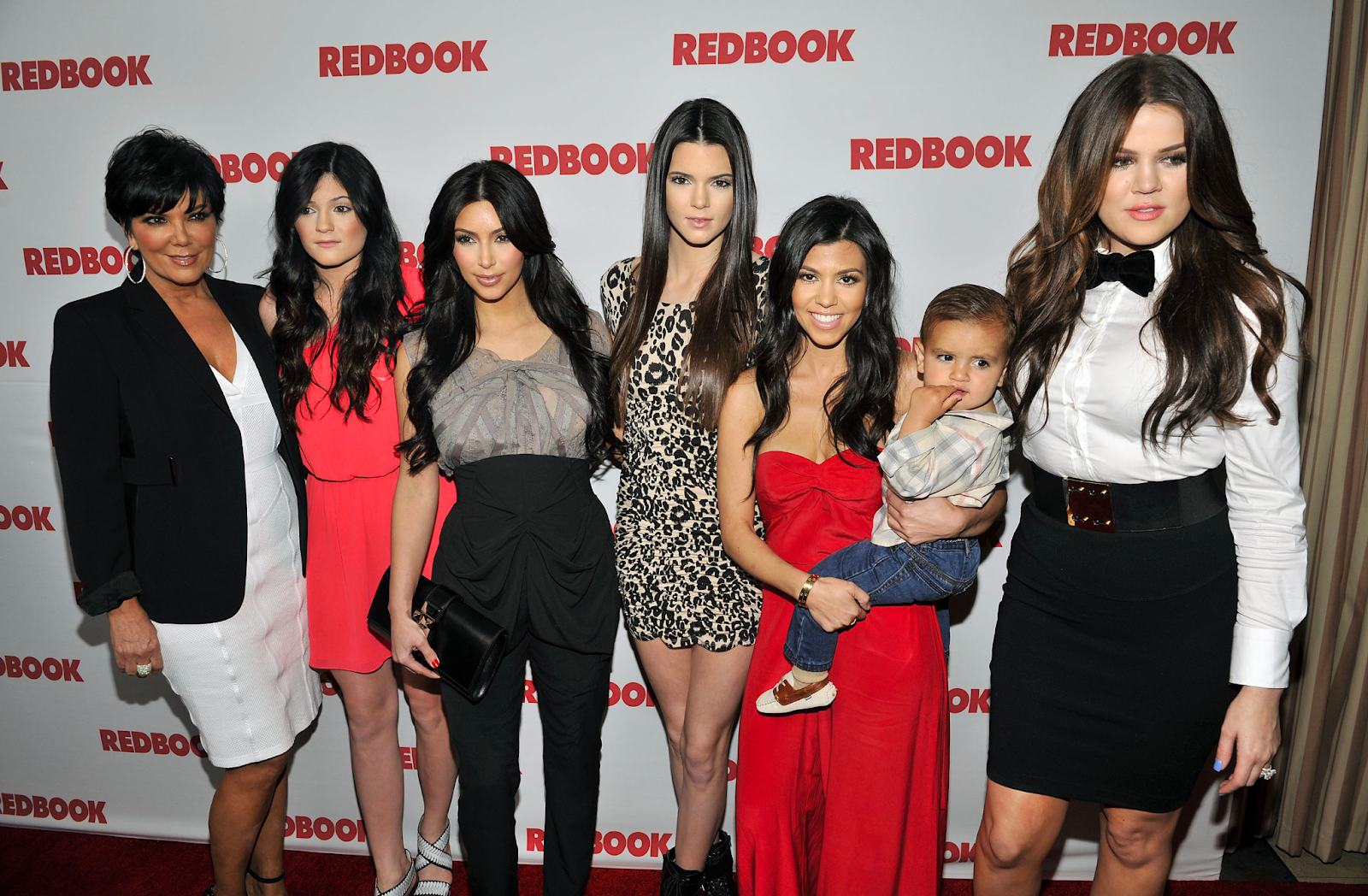 An image of Kris Jenner, Kylie Jenner, Kim Kardashian, Kendall Jenner, Kourtney Kardashian, Mason Disick, and Khloé Kardashian