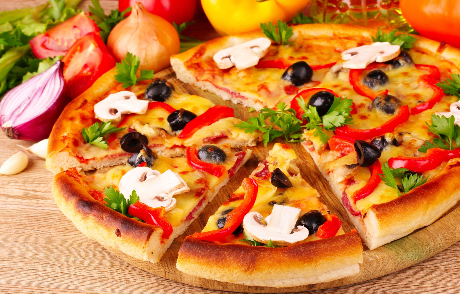 Pizza - món ăn đặc trưng của ẩm thực Ý