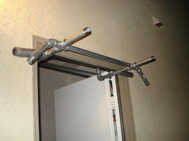 No Screws or Holes Pull Up Bar / Door Gym | Pull up bar door, Pull up bar,  Door gym