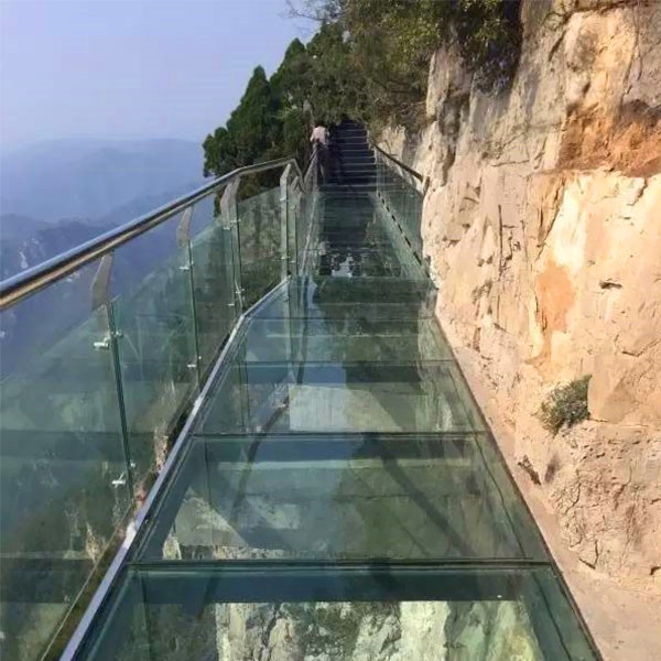 Laminated Glass Used for Clear Bridges 