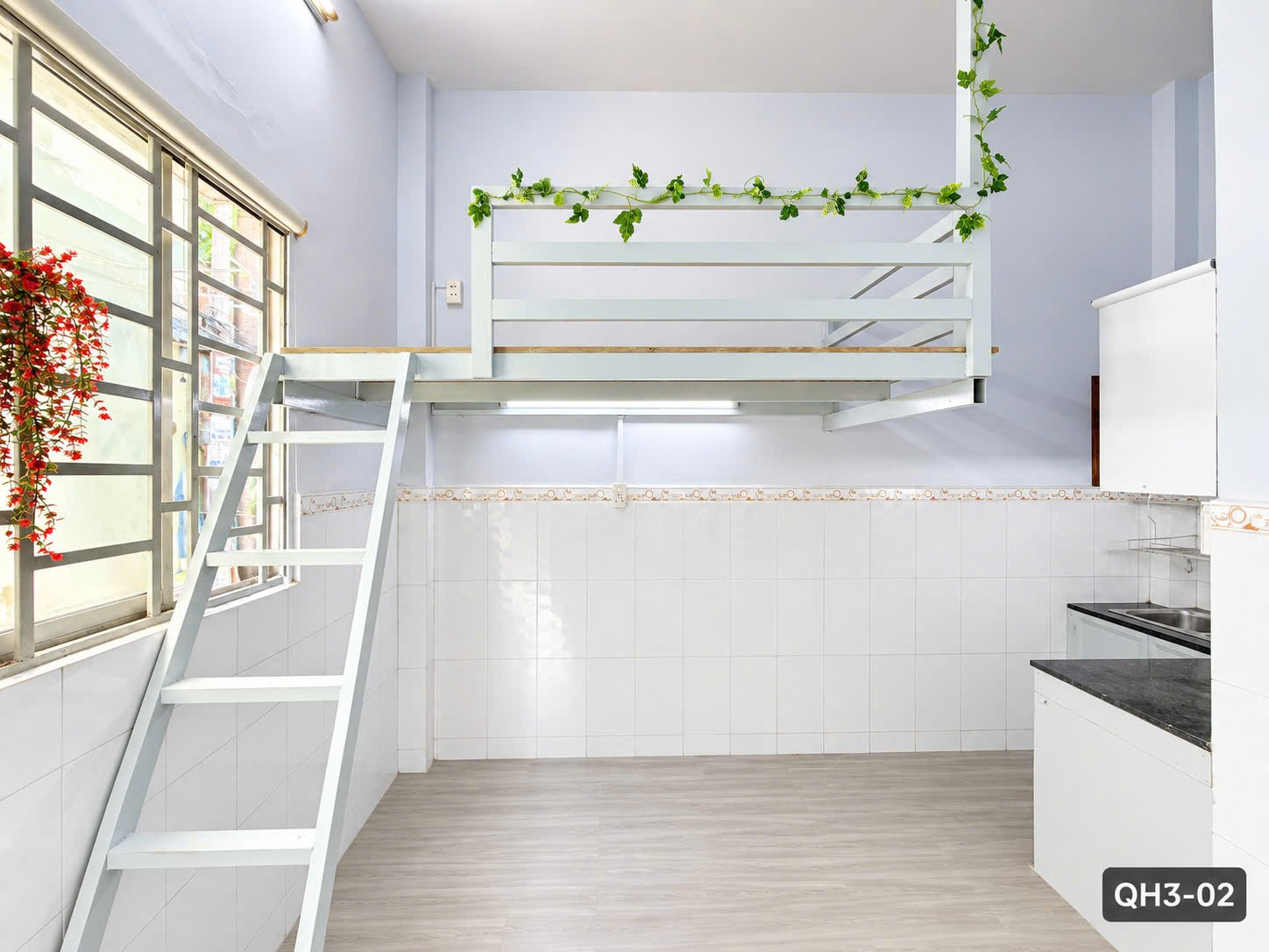 PHÒNG GÁC TRỆT GIÁ RẺ ĐI BỘ QUA SIÊU THỊ EMART