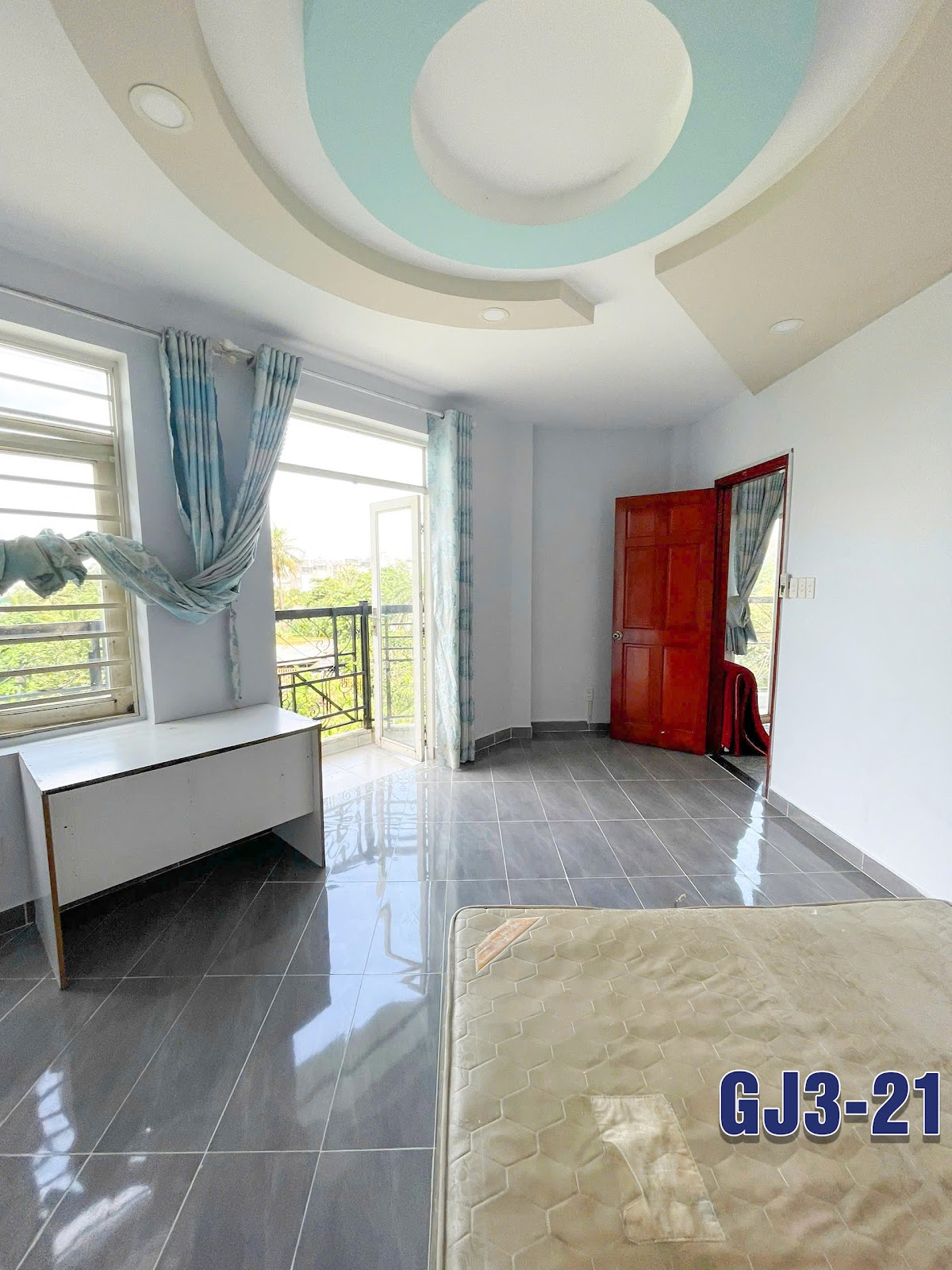STUDIO BAN CÔNG NỘI THẤT GIÁ RẺ