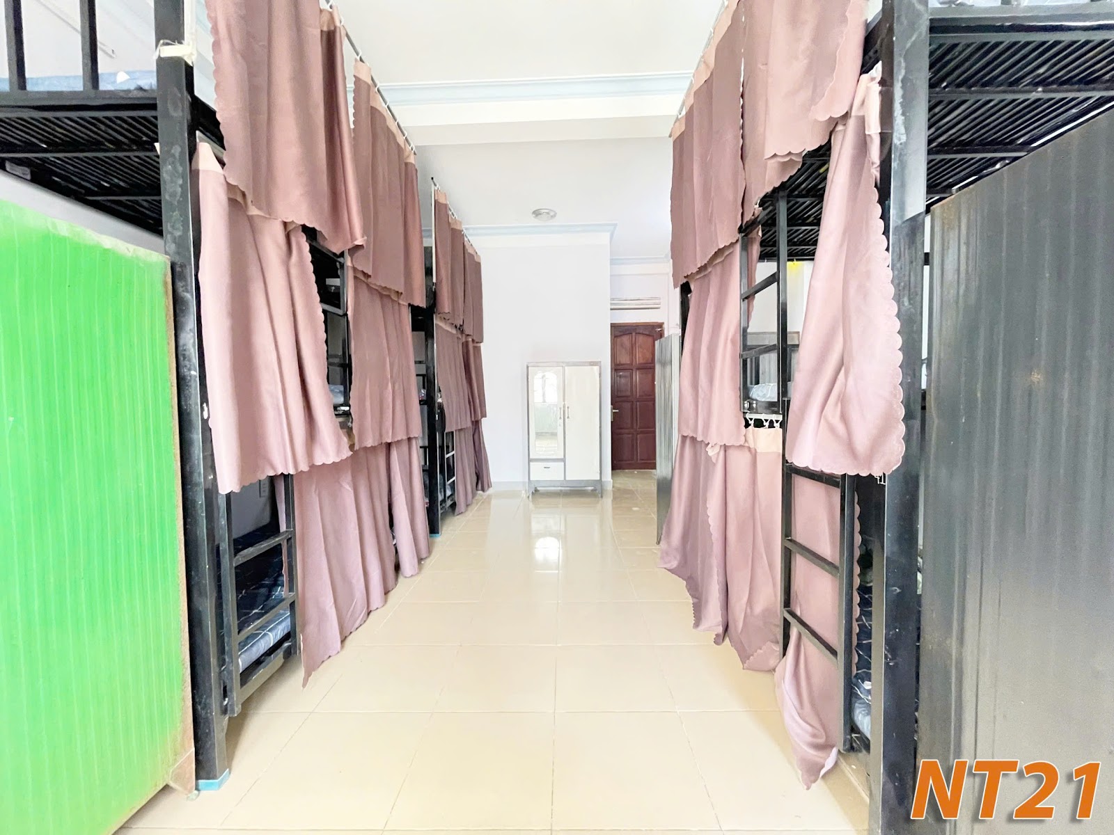 🔥 KTX 8 NGƯỜI – MÁY LẠNH – WC TRONG PHÒNG