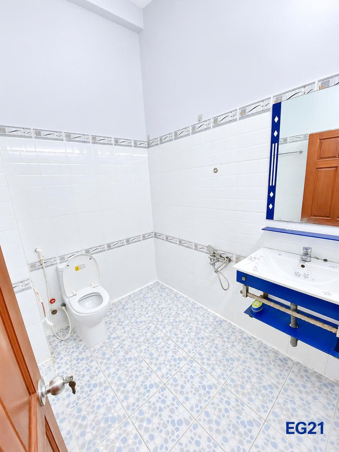 STUDIO BAN CÔNG SIÊU RỘNG RÃI
