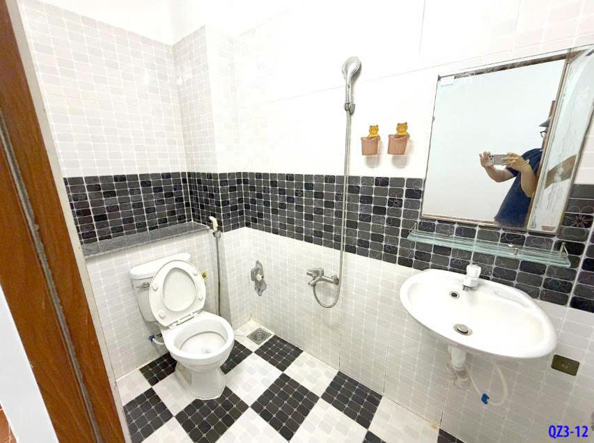 PHÒNG MÁY LẠNH NGAY TÂN SƠN - QUANG TRUNG