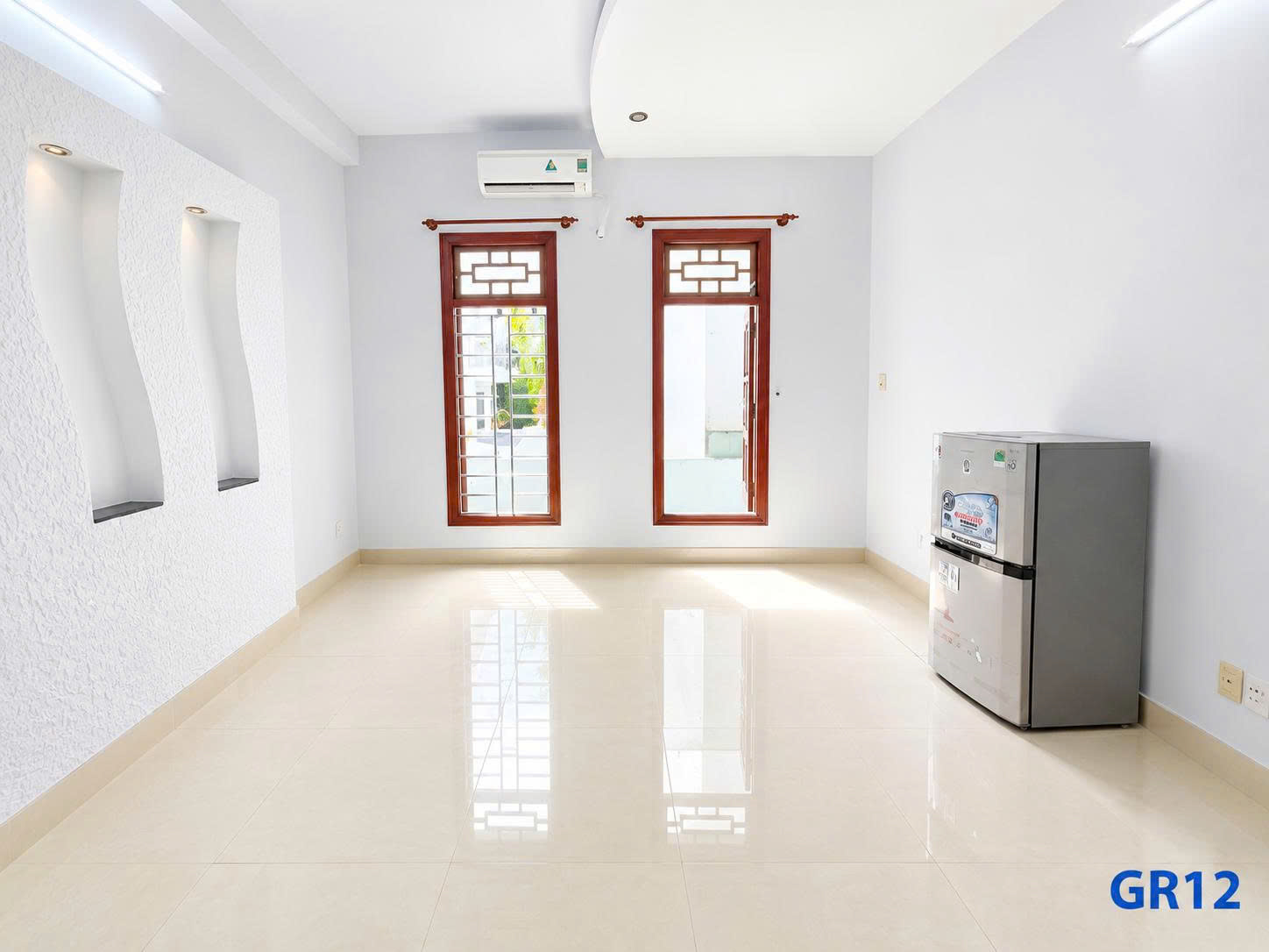 CỬA SỔ - MÁY LẠNH NGAY LÊ ĐỨC THỌ