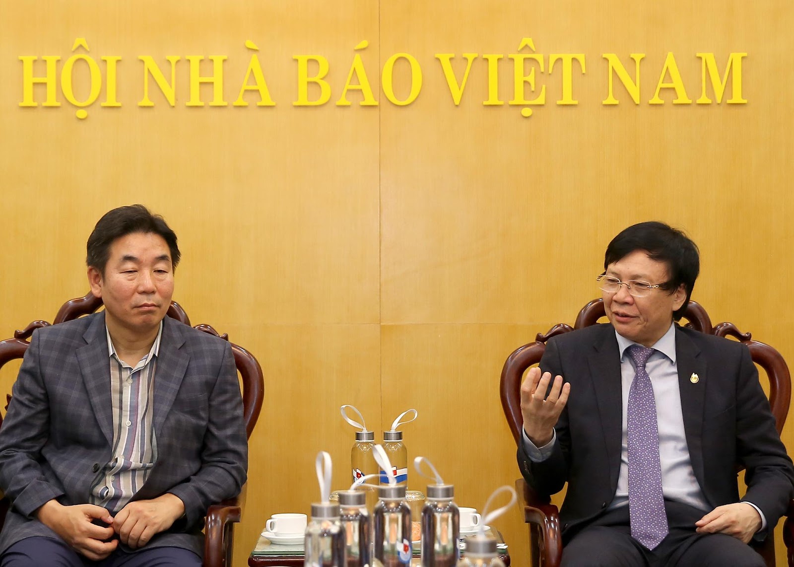 Đồng chí Hồ Quang Lợi, Phó Chủ tịch Thường Trực Hội Nhà báo Việt Nam phát biểu tại buổi tiếp. Ảnh: Sơn Hải