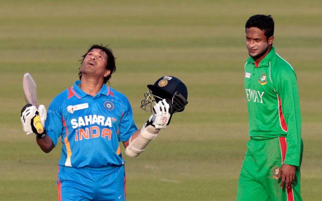 The most awaited 100th ton by the little master Sachin in Asia Cup 2012