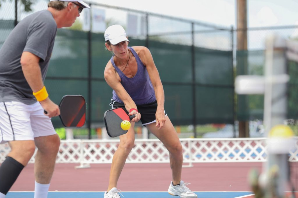 Composite vs Graphite Pickleball Paddles