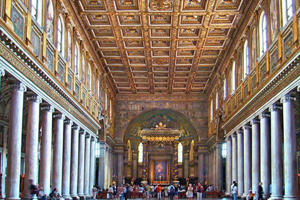 ที่เที่ยวในอิตาลี เมืองแห่งศิลปะ สุดโรแมนติก - บาซิลิกา ดิ ซานตา มาเรีย มัจจอเร (Basilica Di Santa Maria Maggiore)