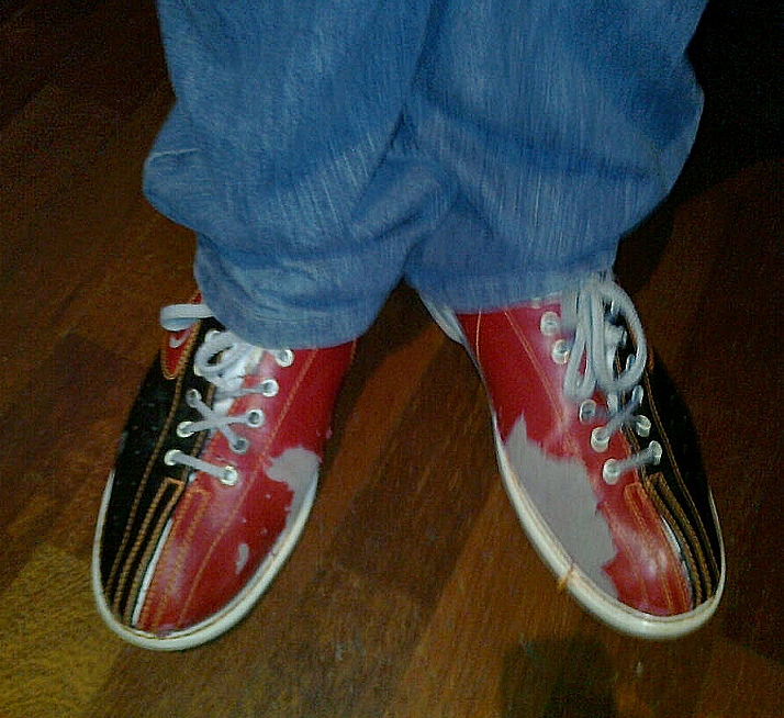 12 tenpin bowling shoes