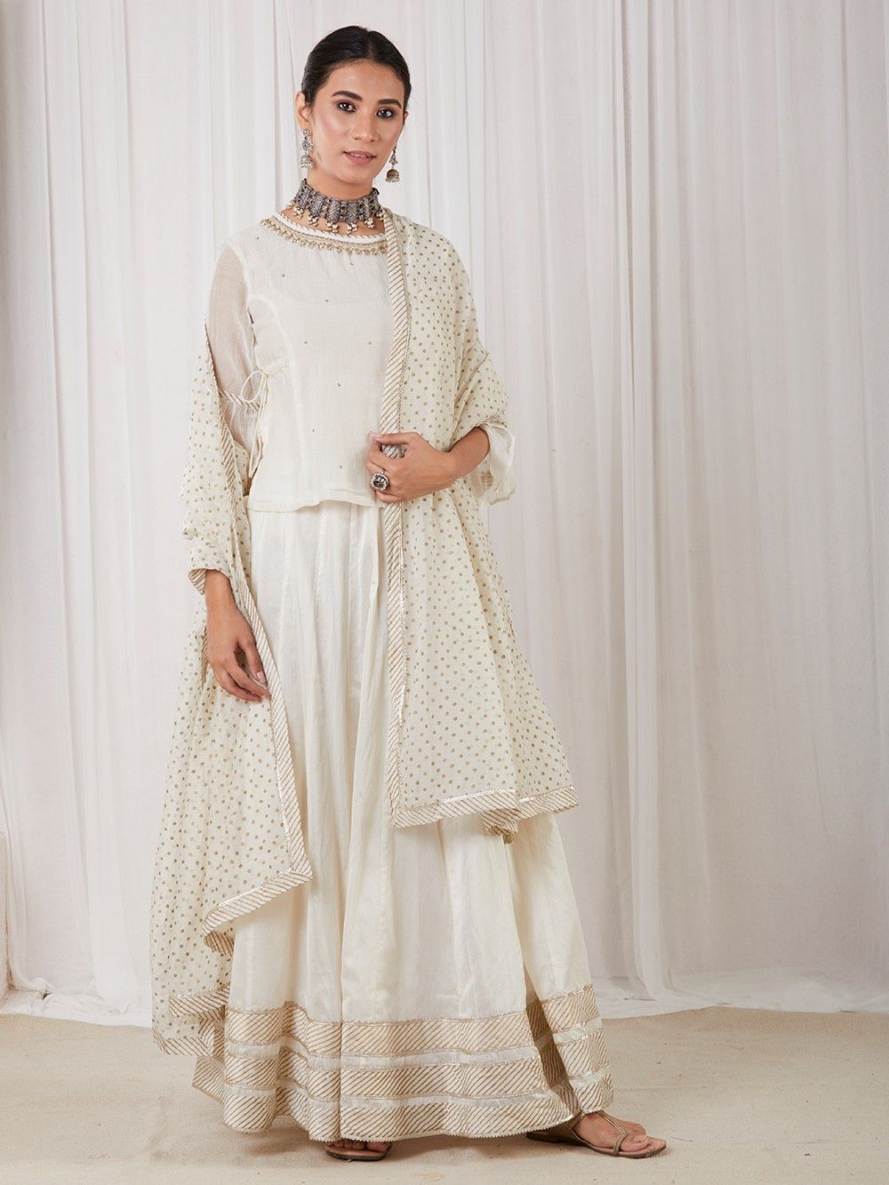 the loom - Off White Embroidered Chanderi Top