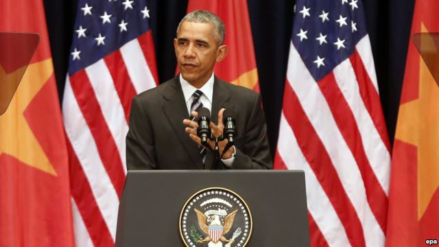 Tổng thống Obama đọc diễn văn tại Trung tâm Hội nghị Quốc gia tại Hà Nội, Việt Nam, ngày 24/5/2016.