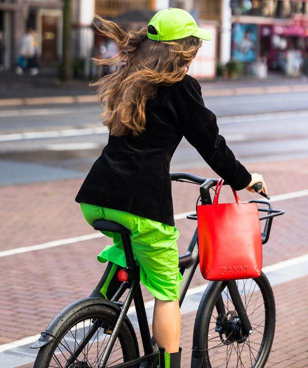 지난달 파산한 네덜란드 전기자전거 브랜드 반무프는 세련된 디자인으로 다양한 패션 브랜드와 협업하며 시장에서 인기를 끌었다. /반무프