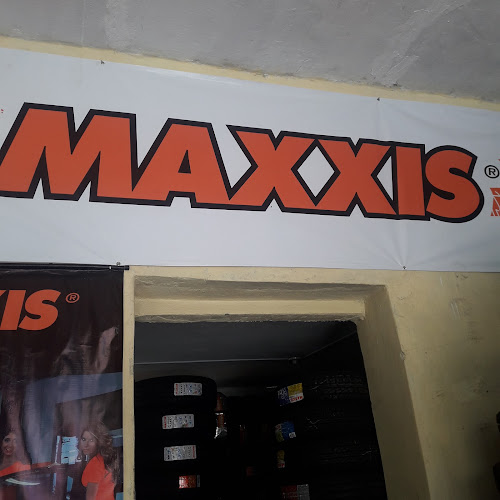 Maxxis Tires - Miraflores