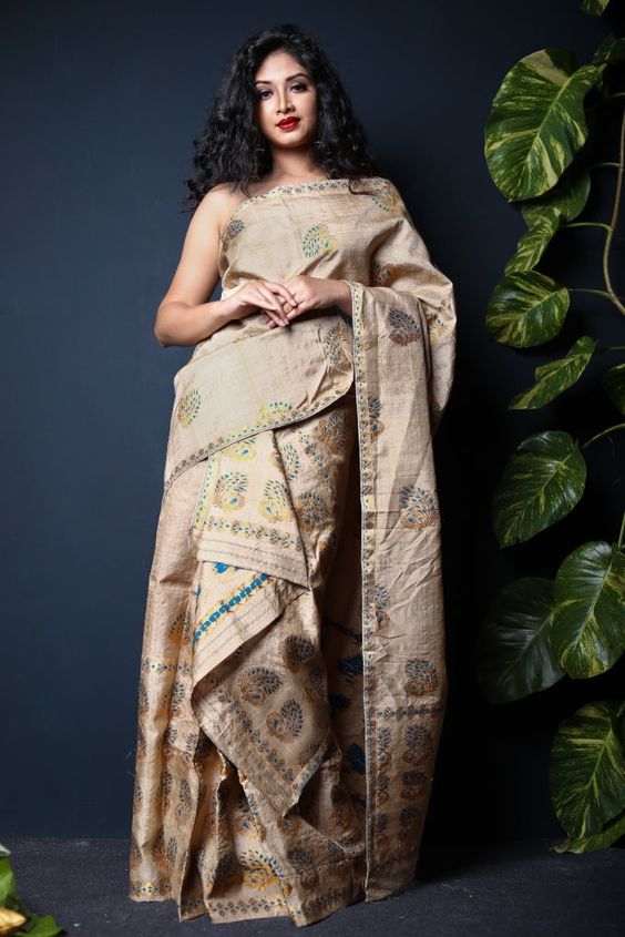 Different Saree Draping Styles from States of India – Glamwiz India