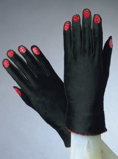 Elsa Schiaparelli, Black suede gloves with red snakeskin fingernails, Winter Collection 1936-37.