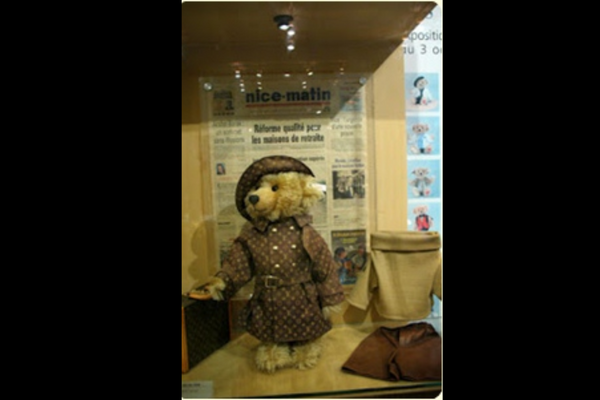 พามาดูของสะสม ตุ๊กตาหมี ที่แพงที่สุดในโลก 3