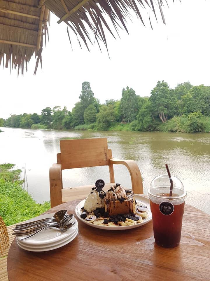 3. The River café & Bistro Prachinburi 05