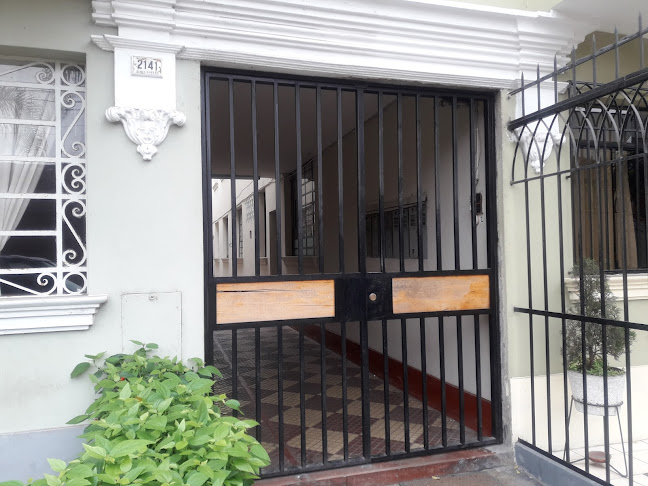 Laboratorio De Tecnologia Dental De La Cayetano Heredia - Lima