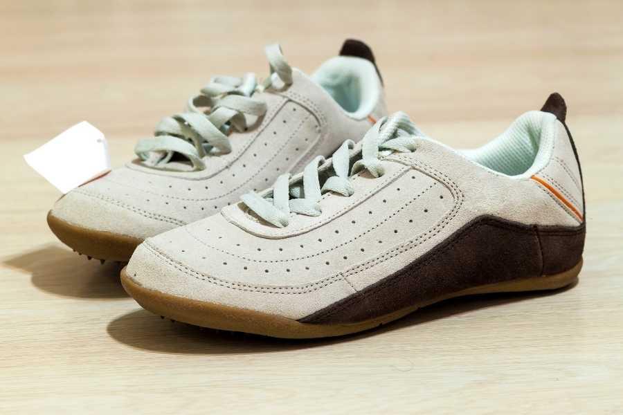 How To Soften The Back Of New Shoes 13 Best Tips