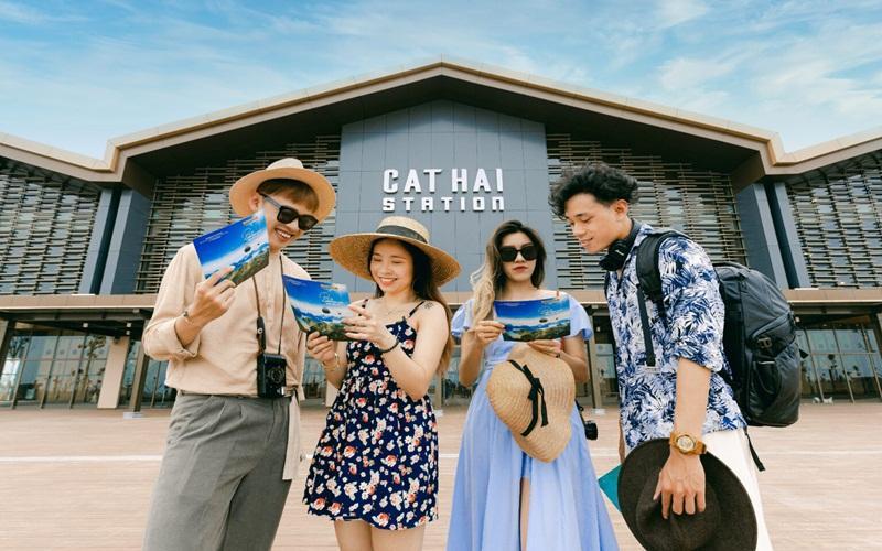 Alt: Nhà ga Cát Hải