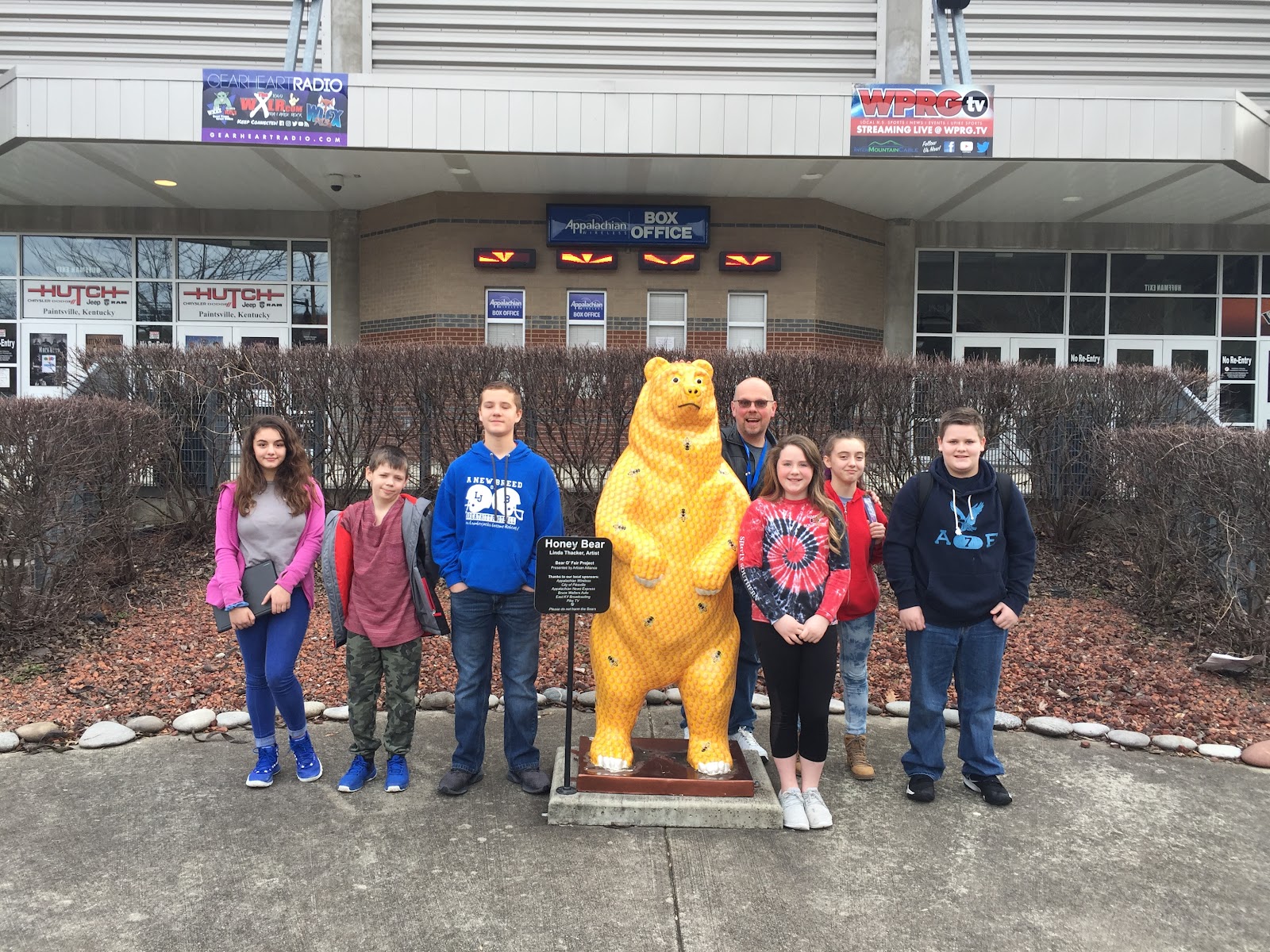 Pictured left to right: Kaylee Campbell, Steven Brown, Kory Combs, Mr. Alonzo Fugate, Lexie McIntosh, Apple Thompson, Sawyer Hall