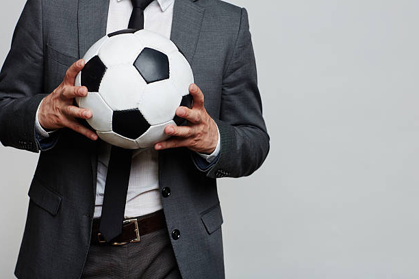 In che modo gli appassionati di calcio possono guadagnare dalla loro passione?