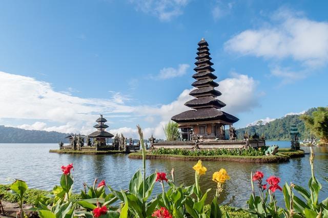 indonesia tourist visa cost