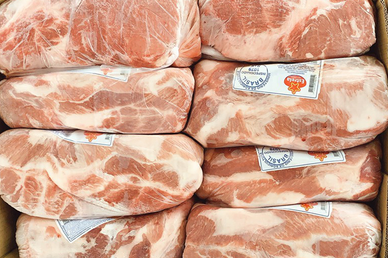 Nạc dăm nhập khẩu được coi là rẻ hơn thịt tươi