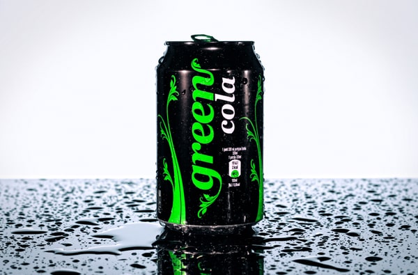 A can of Green Sparkling Lemonade Cola