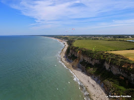 La plage de Vierviile-Sur-Mer depuis les airs