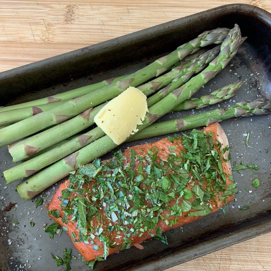 Baked Salmon & Asparagus | Optimising Nutrition