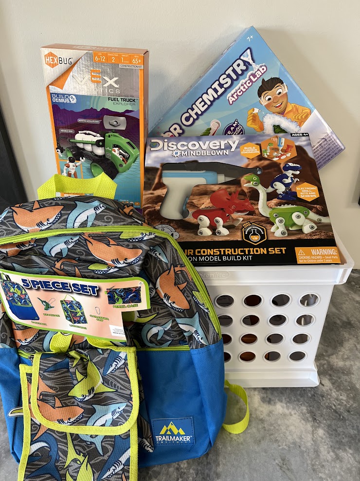 Discovery Dinosaur Construction Set, Crayola Color Chemistry Artic Lab, HexBug Vex Robotics Fuel Truck Explorer, KiwiCo Tinker Spin Art Machine and Shark Backpack 5-piece set
-Donated by The Downey, Tritschler and FAW Friends & Families