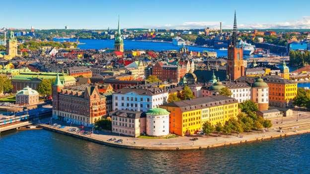 Corruption score: 87Sweden is known for its effective anti-corruption laws with many government agencies characterized by a high degree of transparency.