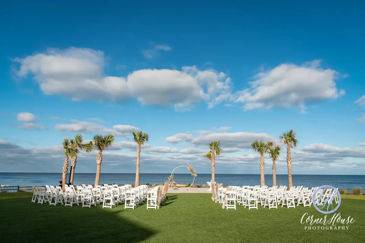 Embassy Suites Oceanfront Backdrop - Jacksonville Wedding Venues Guide
