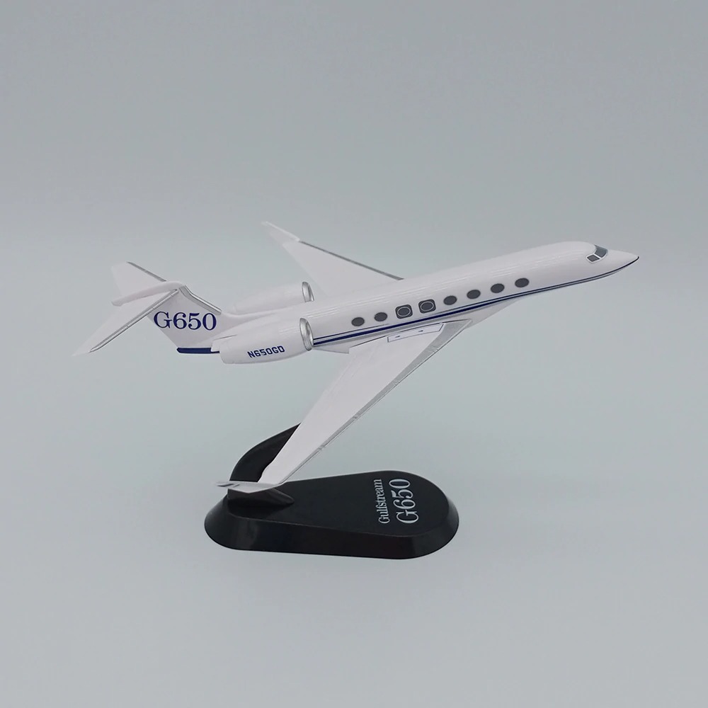 1:250 Gulfstream G650 Private Jet Airplane Desktop Display model with stand