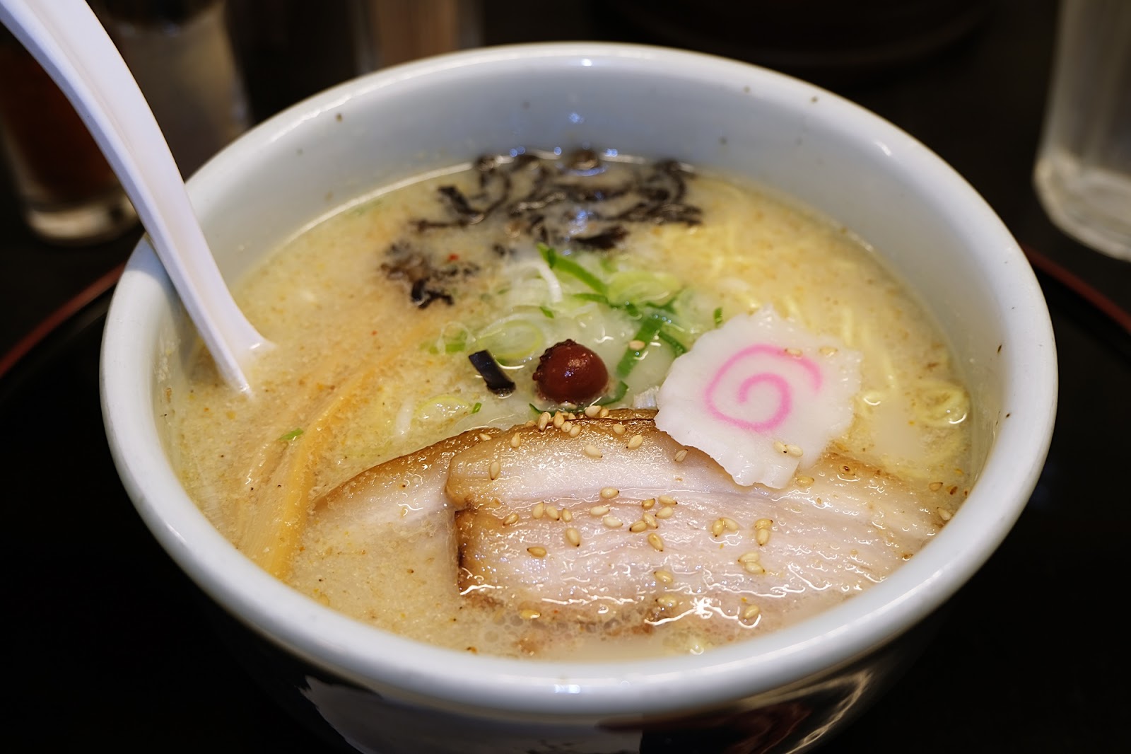 3.地元民に愛される有名店が集結！食べ比べも楽しめる「旭川ラーメン村」