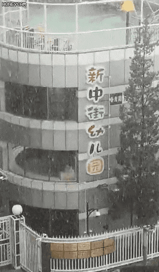 https://imagizer.imageshack.com/img923/3977/rbAb4L.gif