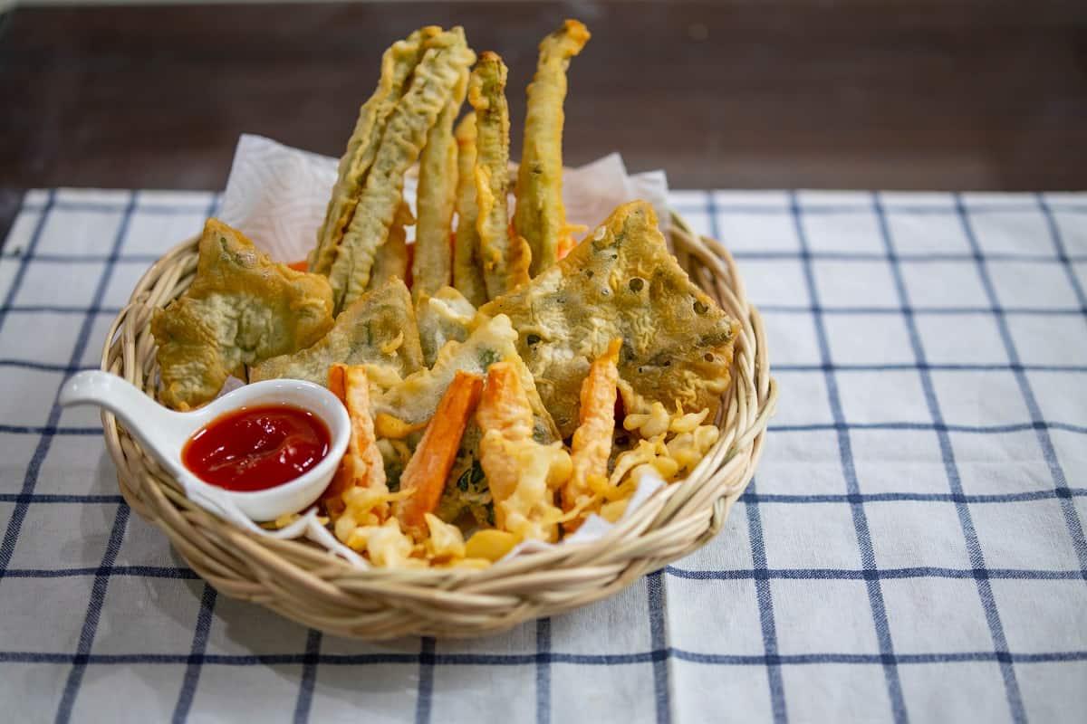Haz tempura de verduras fácil y riquísima - Comedera - Recetas, tips y  consejos para comer mejor.
