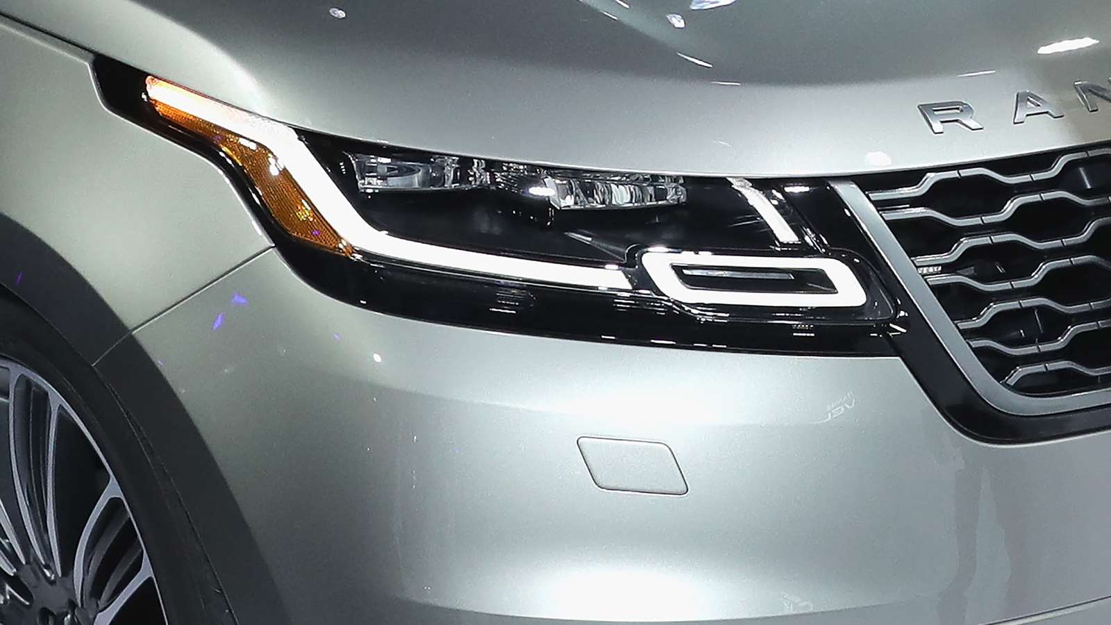 lampu LED mobil terbaik
