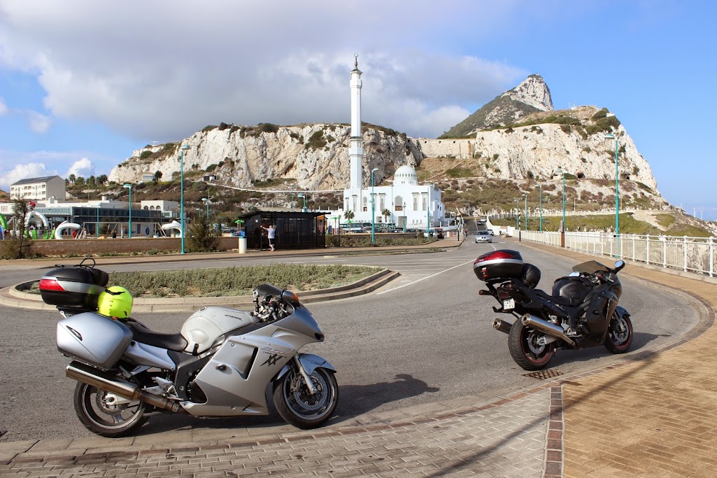 Carregar a bateria da moto até... Gibraltar XHjpMLXjfP6WLWzx7ZmAz-ucKTlbson2w3KDcY0a3Mw=w1025-h683-no