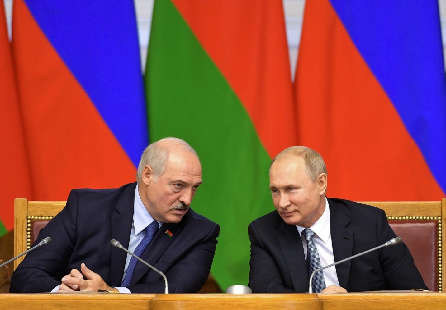 بوتين ولوكاشينكو يبحثان تطورات الأزمة في بيلاروس - RT Arabic