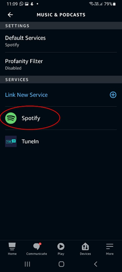 Du vil nå se Spotify oppført under Tjenester i delen Musikk og podcaster.