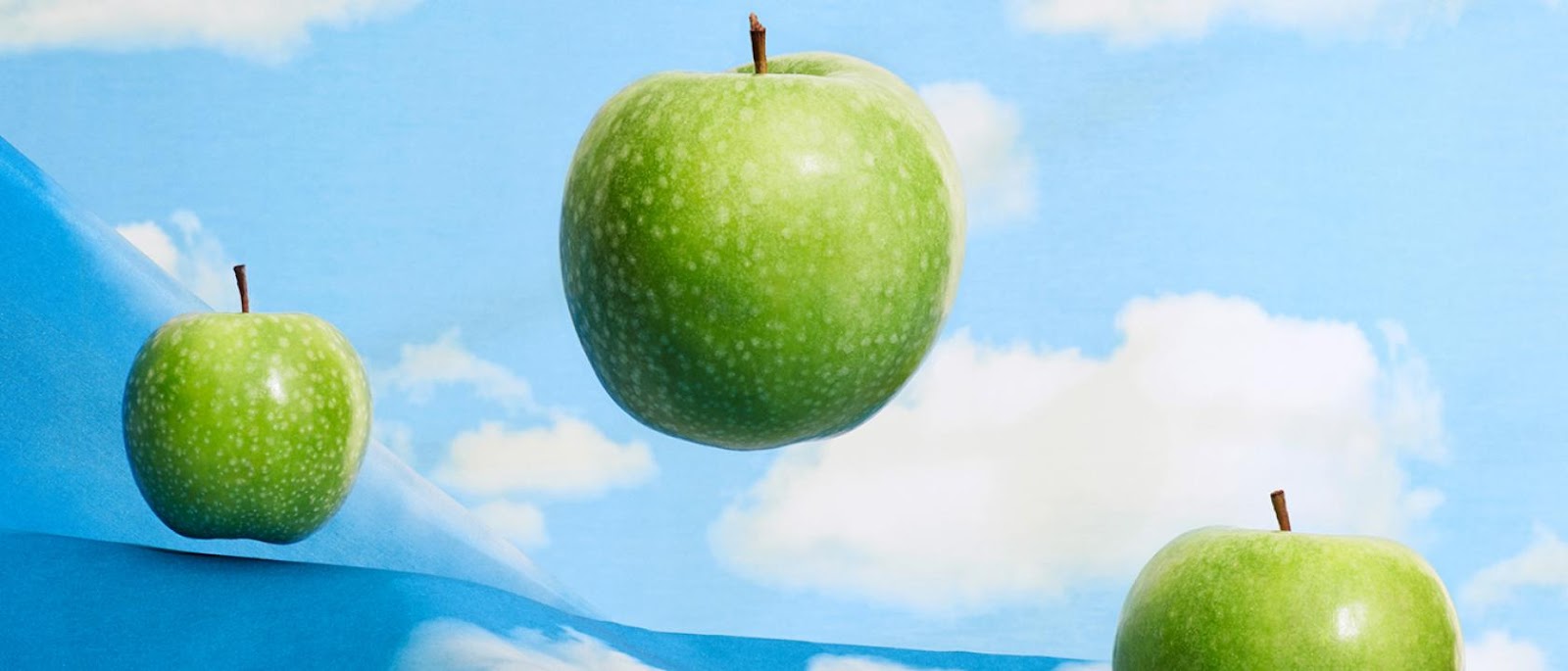 manzana magritte.jpg
