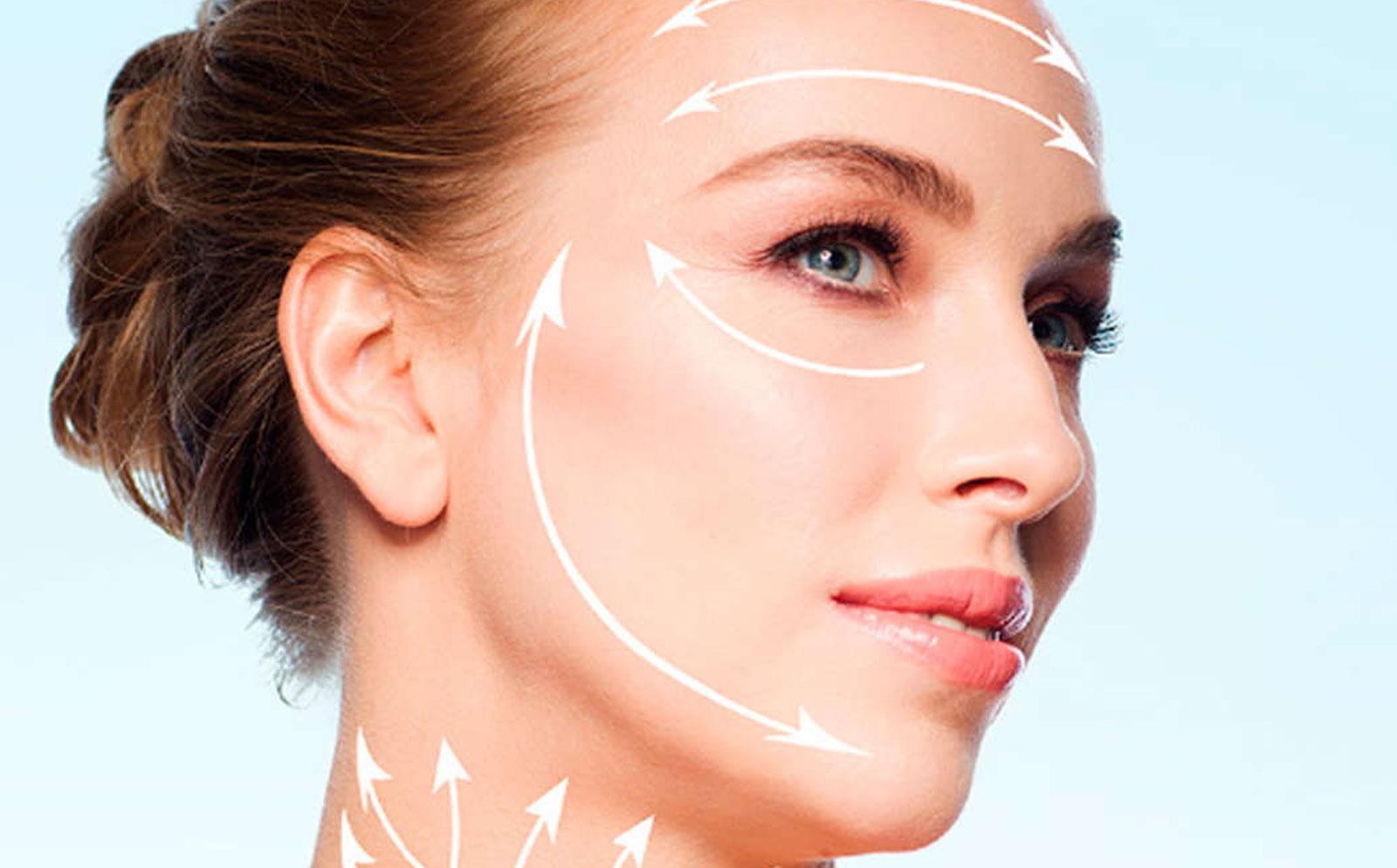 ¿Cuáles son los principales beneficios del lifting facial?