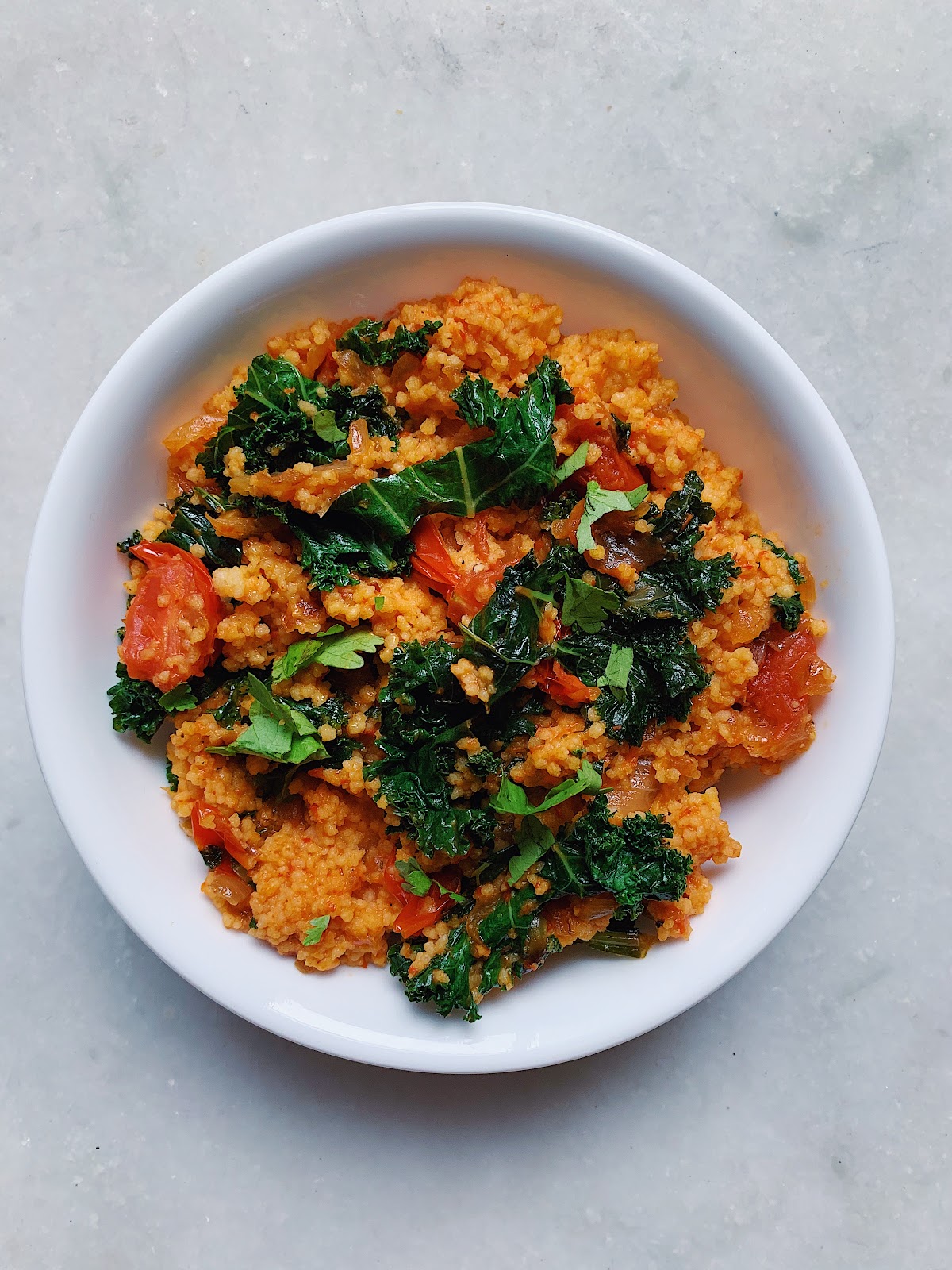 Best Roasted Red Pepper Couscous with Garlicky Tomatoes, Onions, and Kale -  DADAEATS