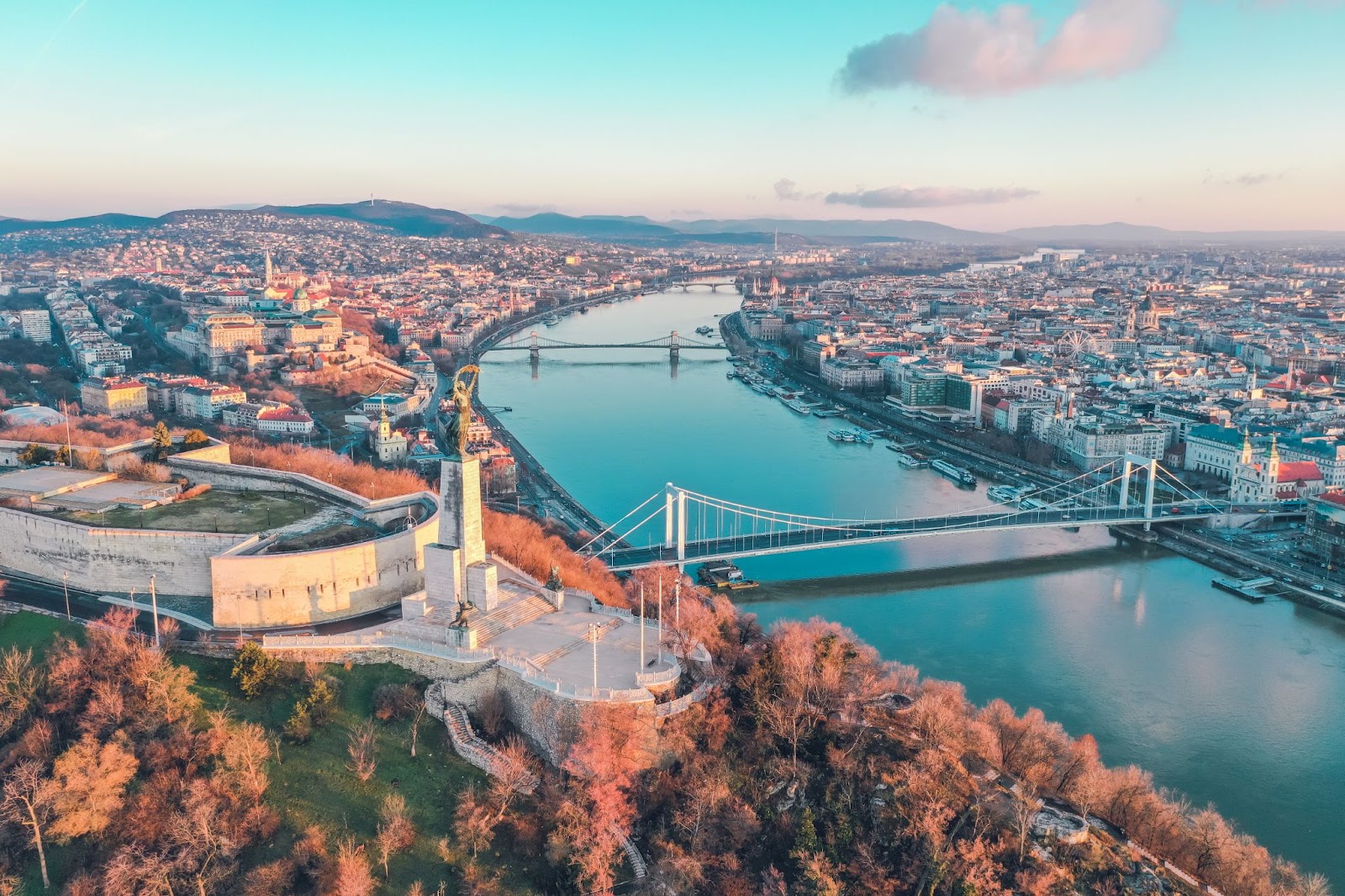 3 days in Budapest - Complete Budapest Itinerary Budapest Danube view from Gellert Hill